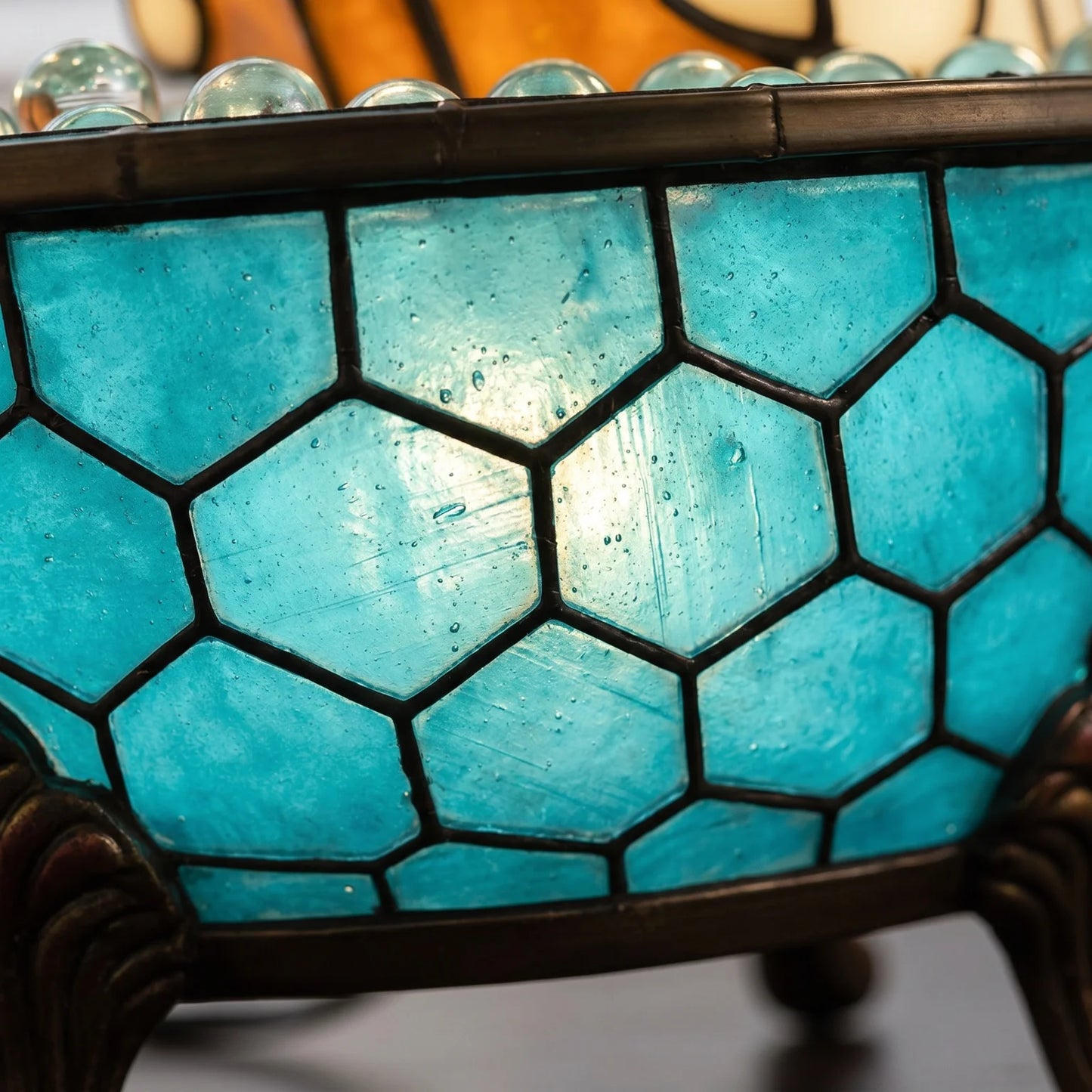Decorative Ghost Table Lamp With Rechargeable Battery And Iron Frame