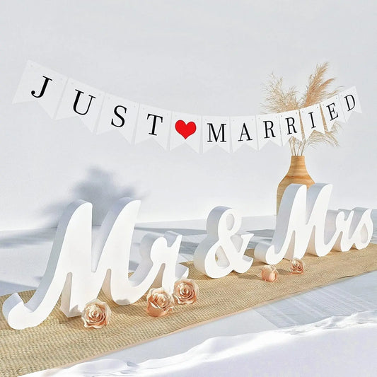 Twister.Ck Wooden Mr And Mrs Letter Sign Wedding Reception Decor